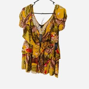 New Look Gold and Red Flutter Sleeve Blouse